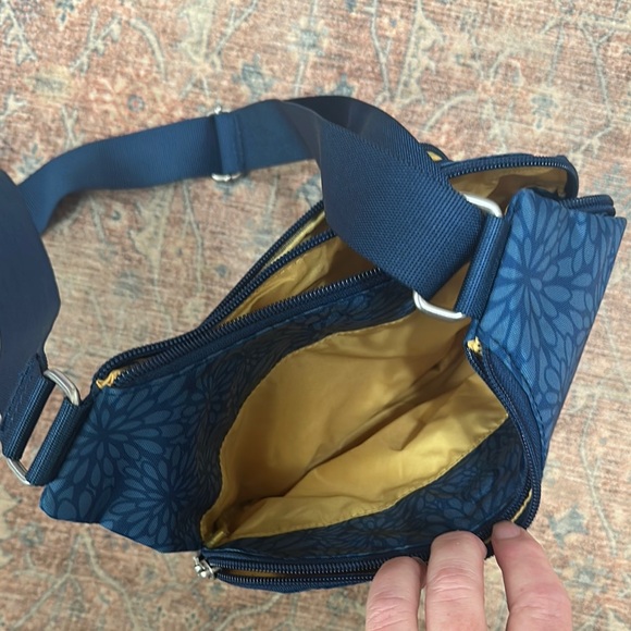 Baggallini Blue Crossbody Bag - Picture 5 of 8
